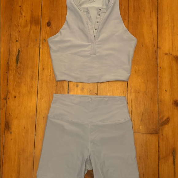 Abercrombie & Fitch Blue Tank Top and Biker Shorts Set - Picture 3 of 5
